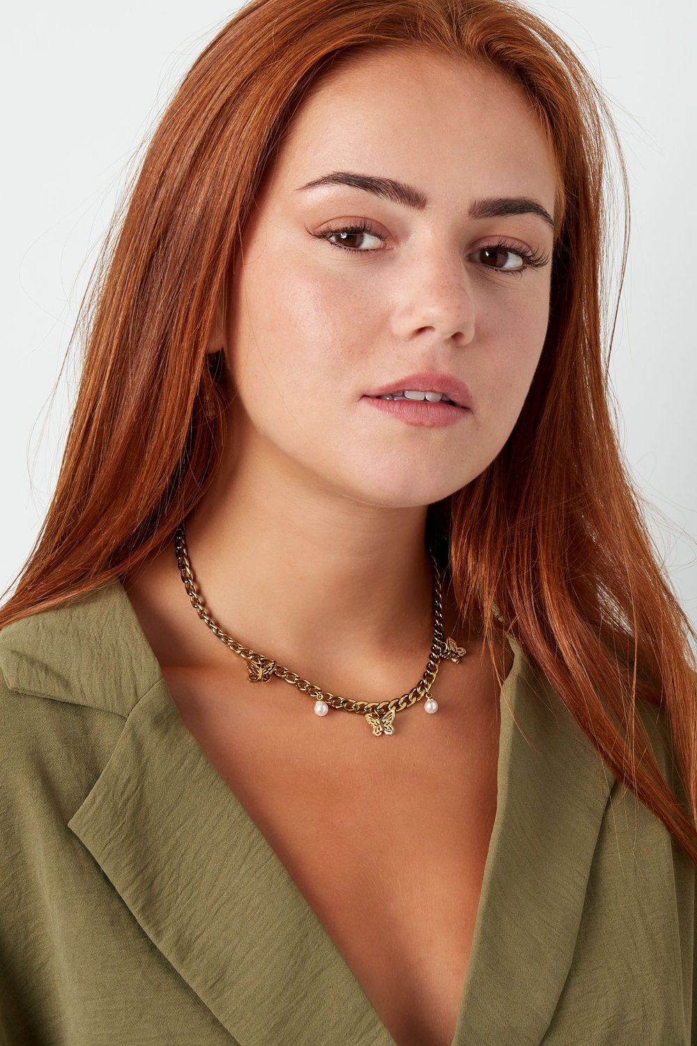 link chain with butterflies and pearls h5Picture4